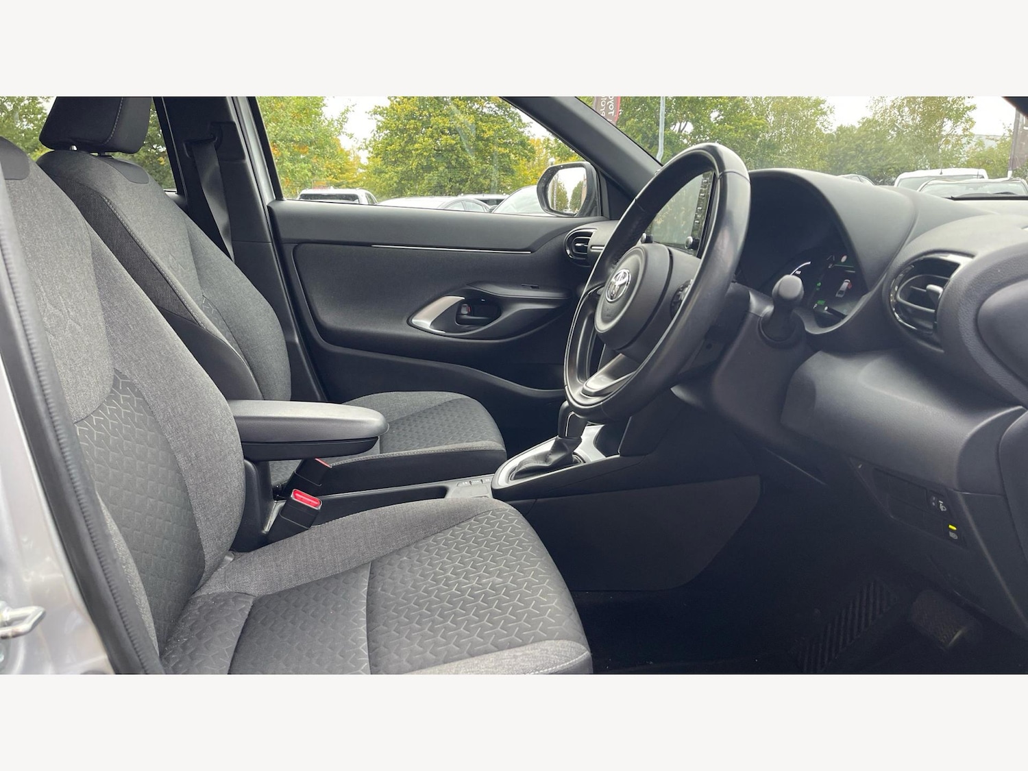 Used Toyota Yaris Cross 2023 for sale - 76159087: Photo 13