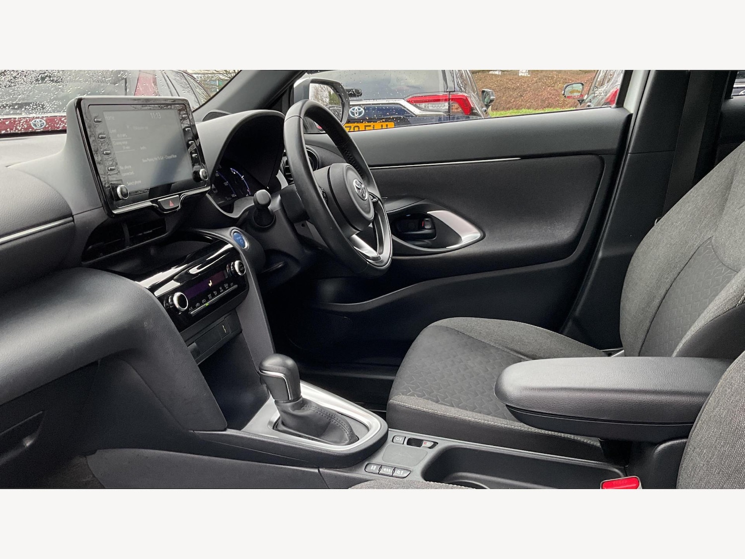 Used Toyota Yaris Cross 2022 for sale - 77331160: Photo 12