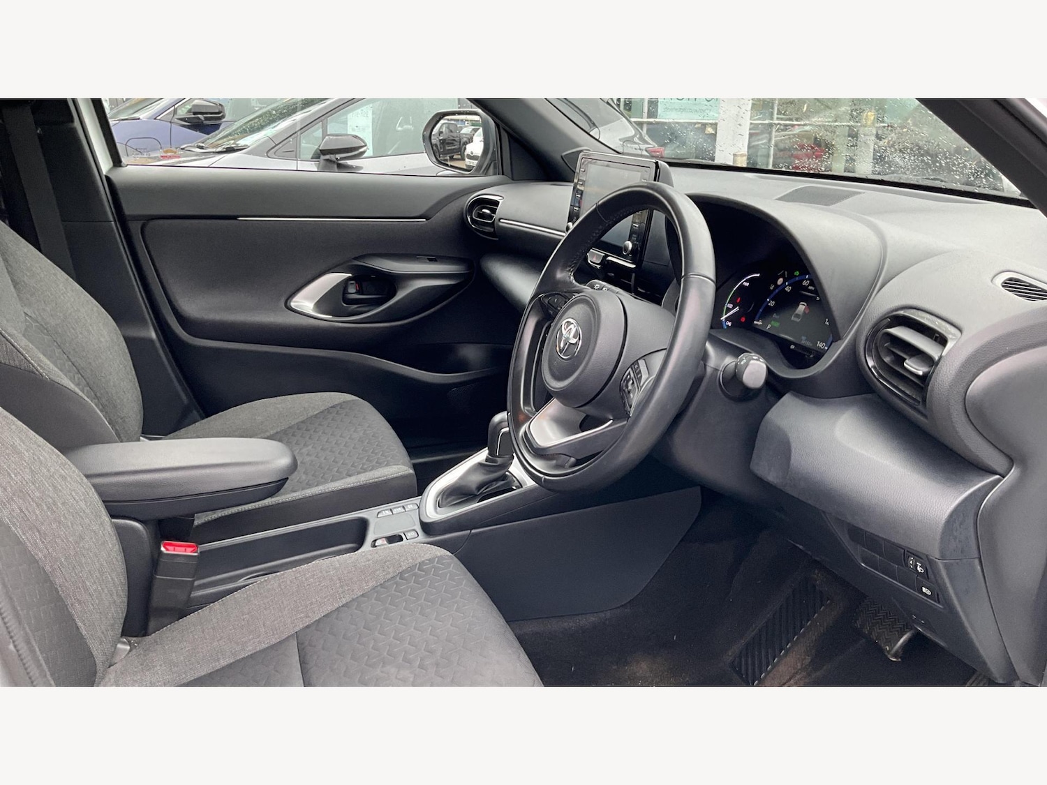 Used Toyota Yaris Cross 2022 for sale - 77331160: Photo 13