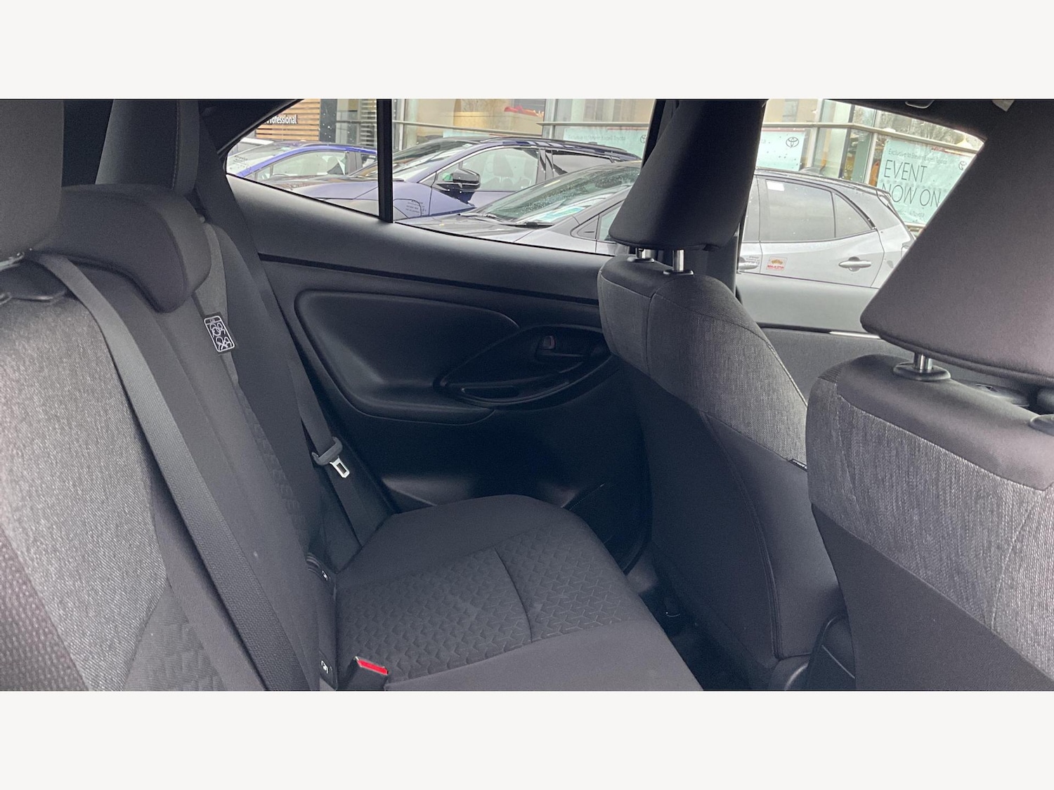 Used Toyota Yaris Cross 2022 for sale - 77331160: Photo 14