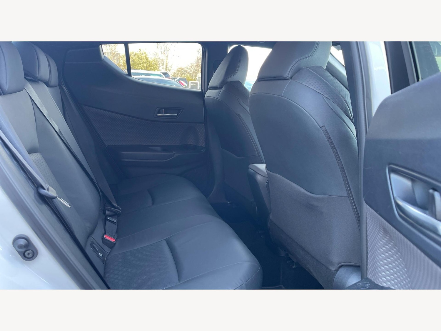 Used Toyota C-HR 2022 for sale - 76866375: Photo 14