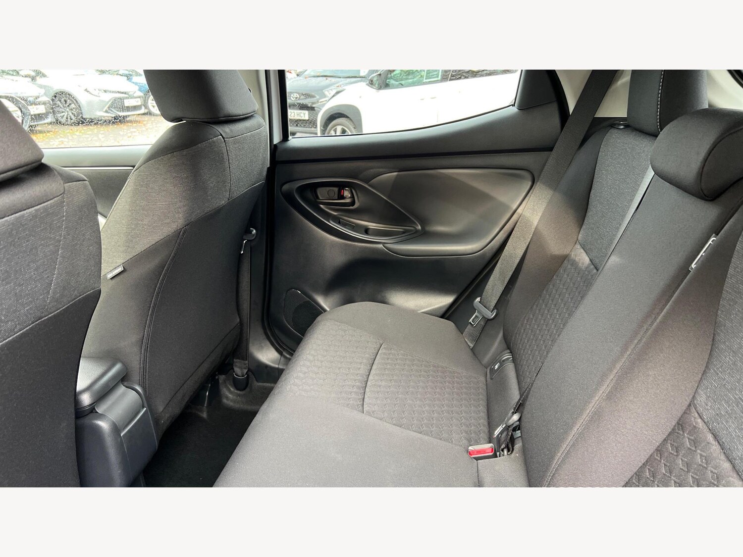 Used Toyota Yaris 2023 for sale - 77016958: Photo 14