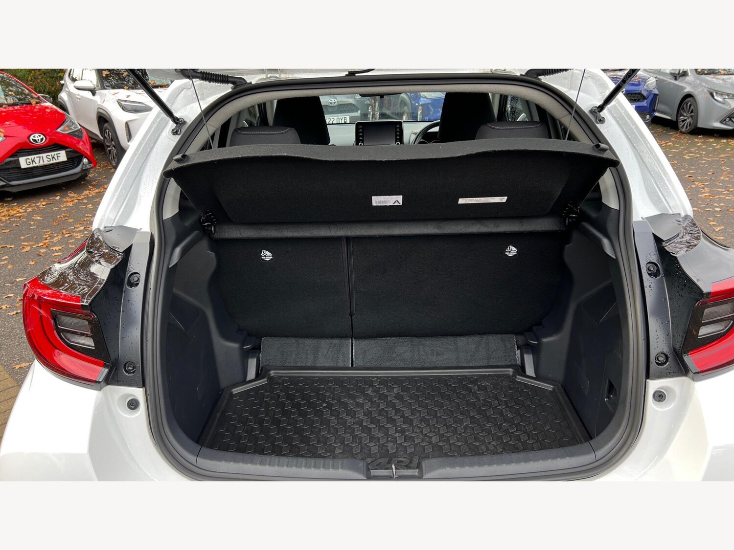 Used Toyota Yaris 2023 for sale - 77016958: Photo 15