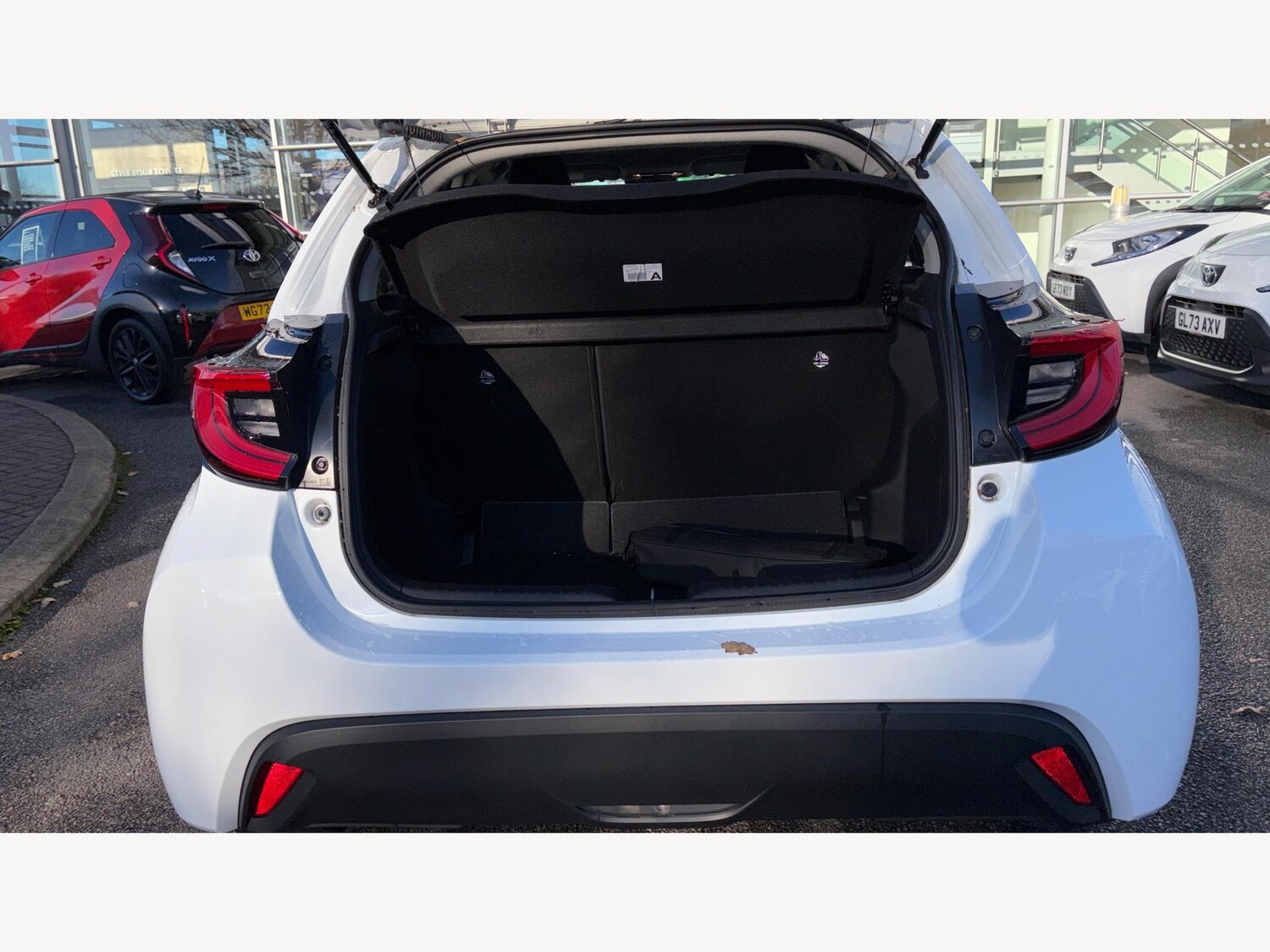 Used Toyota Yaris 2023 for sale - 77066435: Photo 16