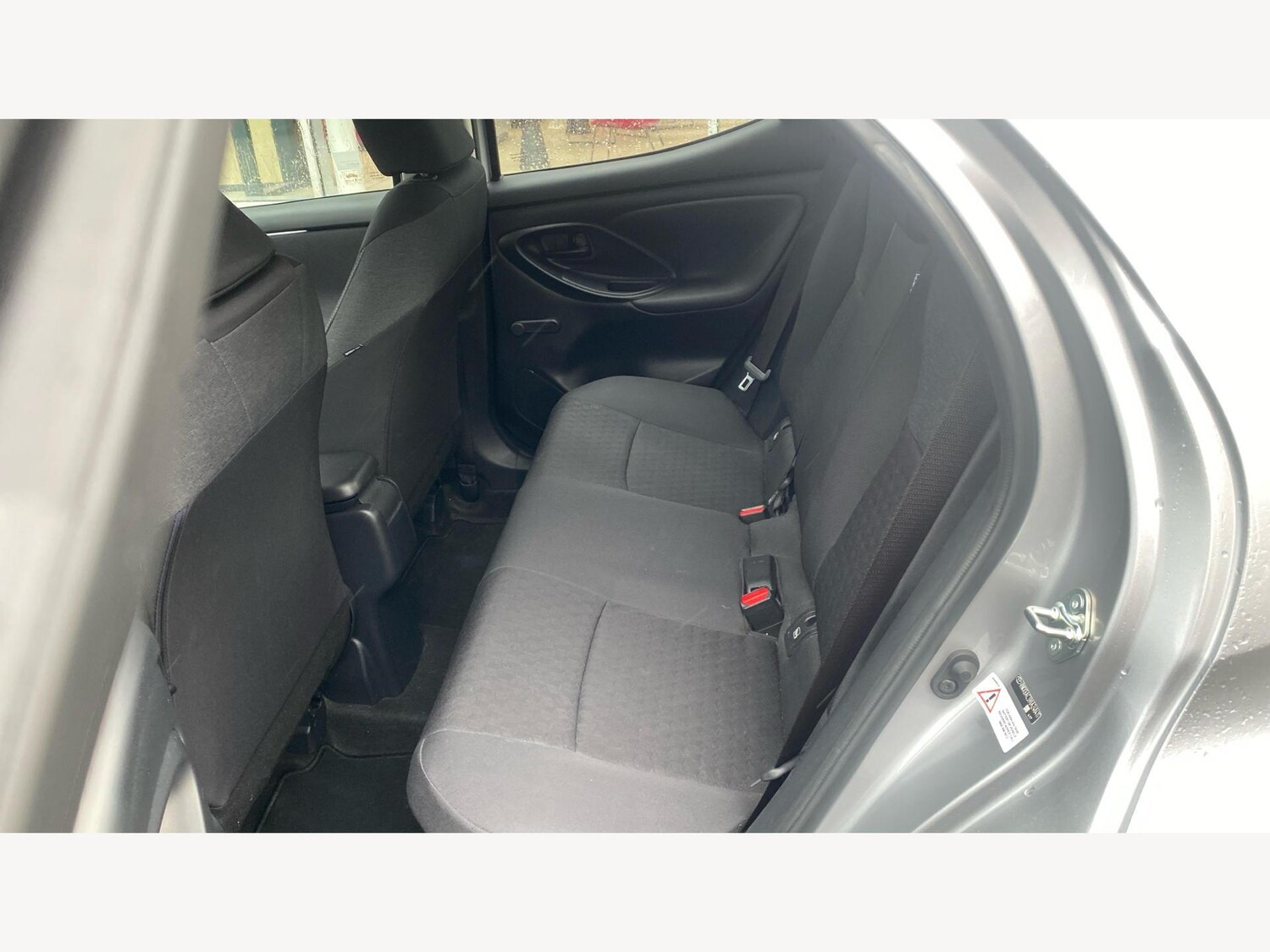 Used Toyota Yaris 2022 for sale - 76573203: Photo 15