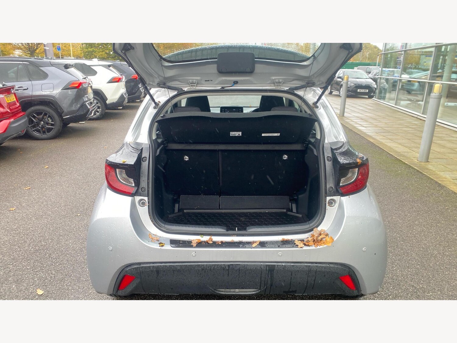 Used Toyota Yaris 2022 for sale - 76573203: Photo 16