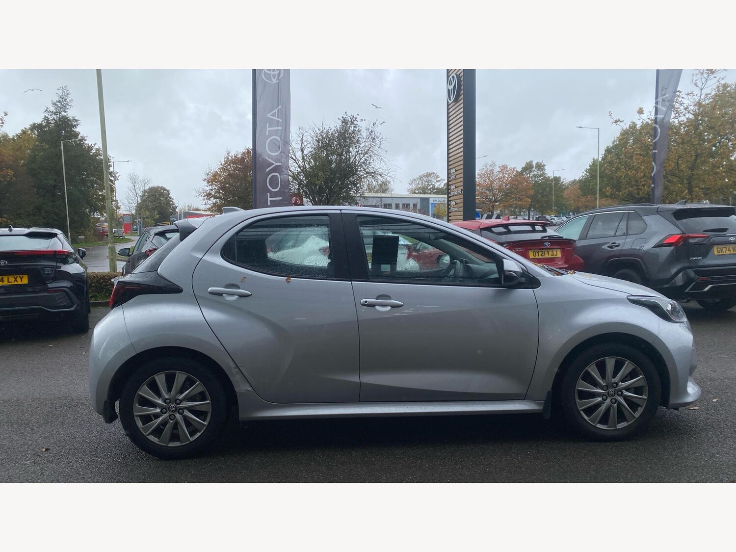 Used Toyota Yaris 2022 for sale - 76573203: Photo 18