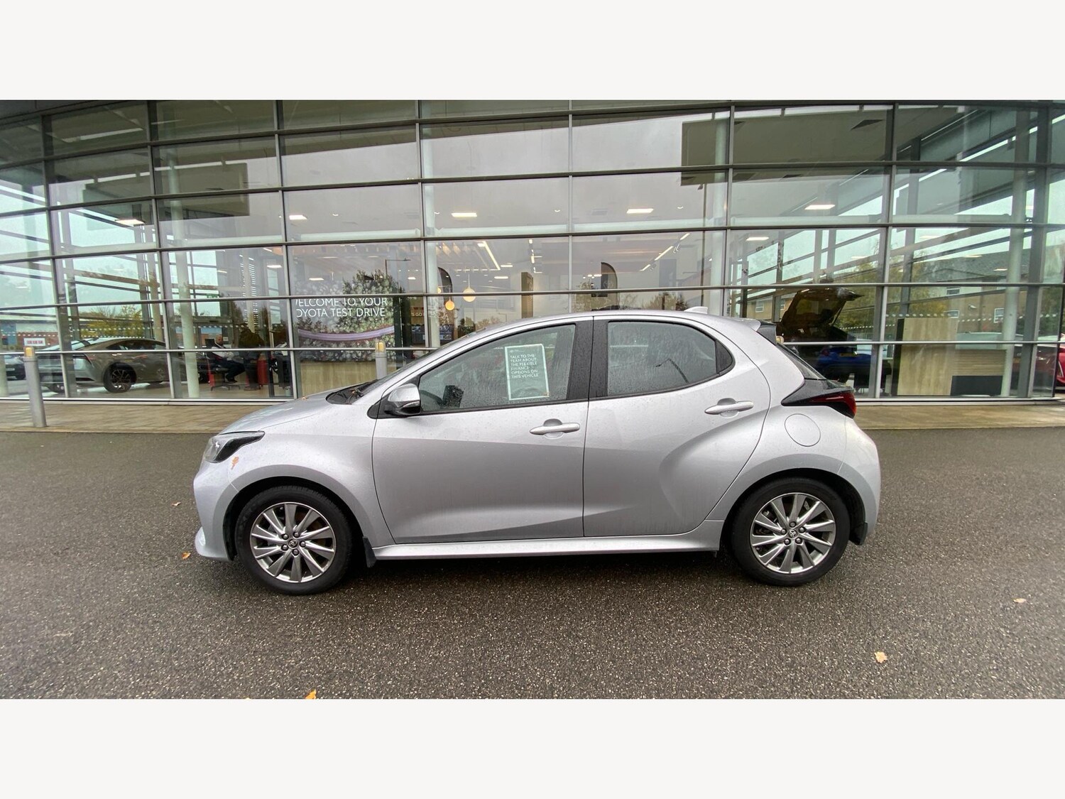 Used Toyota Yaris 2022 for sale - 76573203: Photo 19