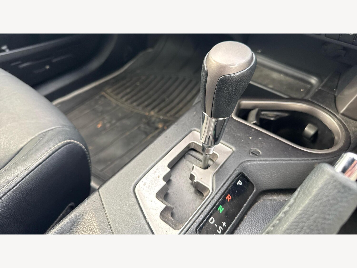 Used Toyota RAV4 2017 for sale - 77479301: Photo 25