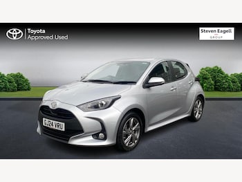 Used Toyota Yaris 2024 for sale - 76866473: Photo