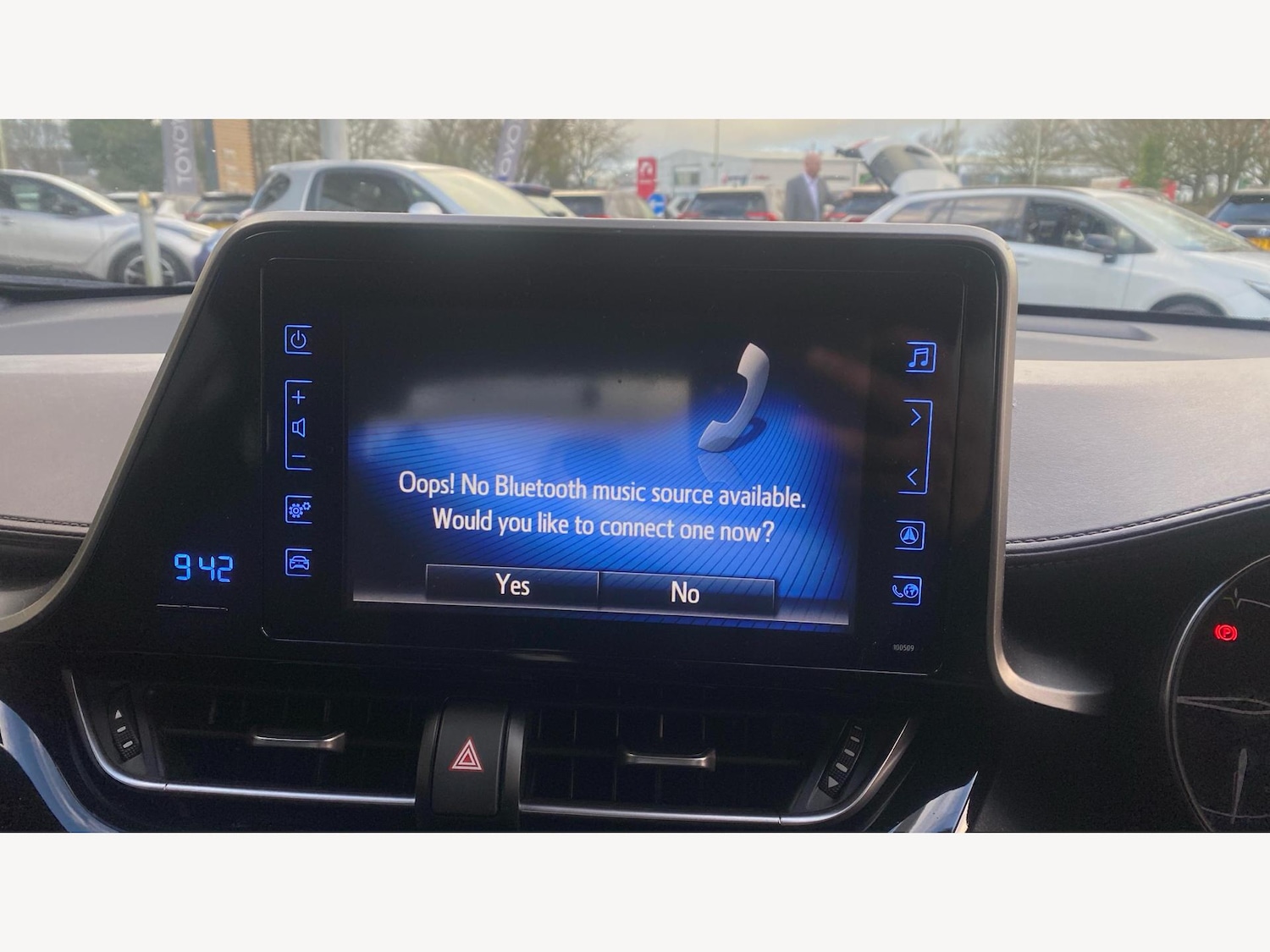 Used Toyota C-HR 2016 for sale - 77574886: Photo 9