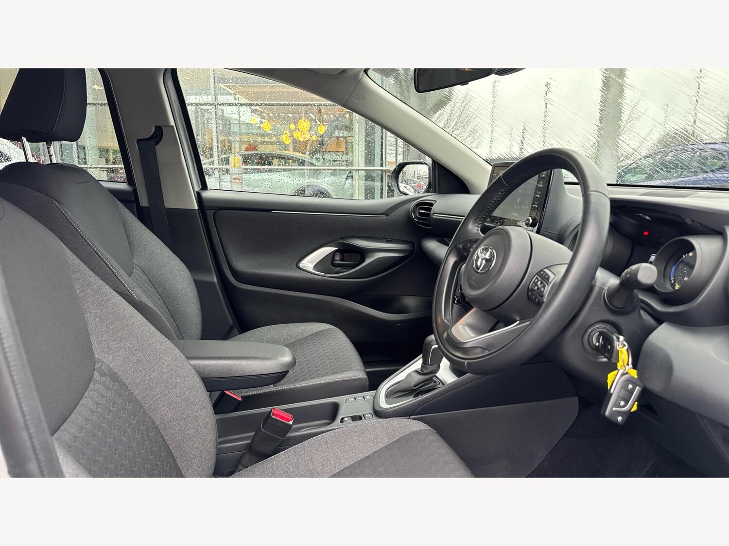 Used Toyota Yaris 2022 for sale - 77574428: Photo 13