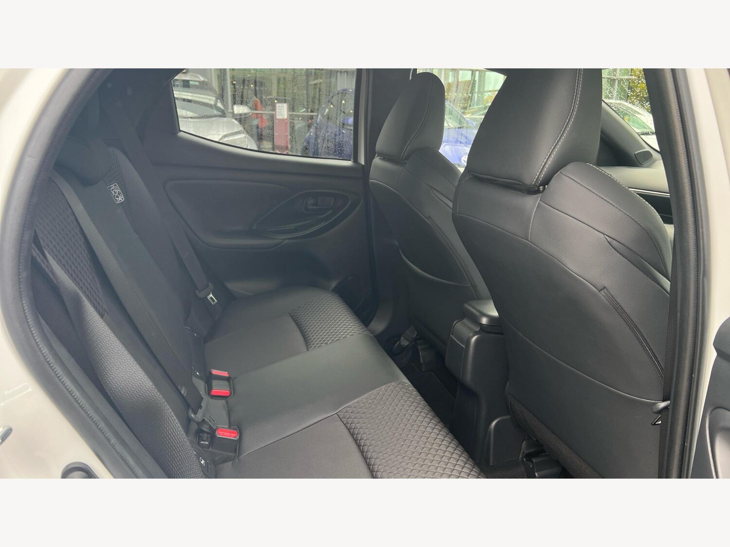 Used Toyota Yaris for sale - 76485766: Photo 15