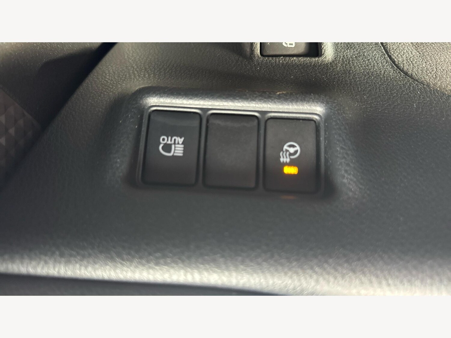 Used Toyota C-HR for sale - 77969955: Photo 25