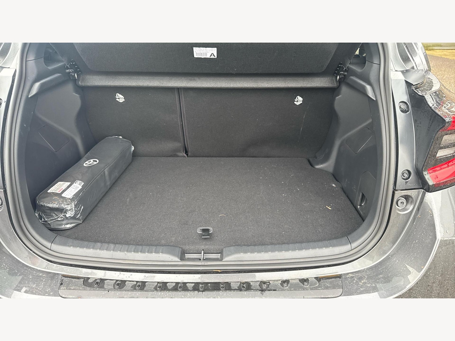 Used Toyota Yaris 2024 for sale - 76485431: Photo 16