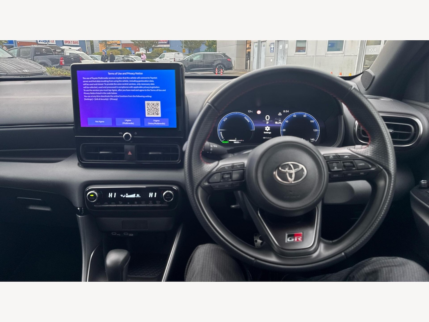 Used Toyota Yaris 2024 for sale - 76485431: Photo 7