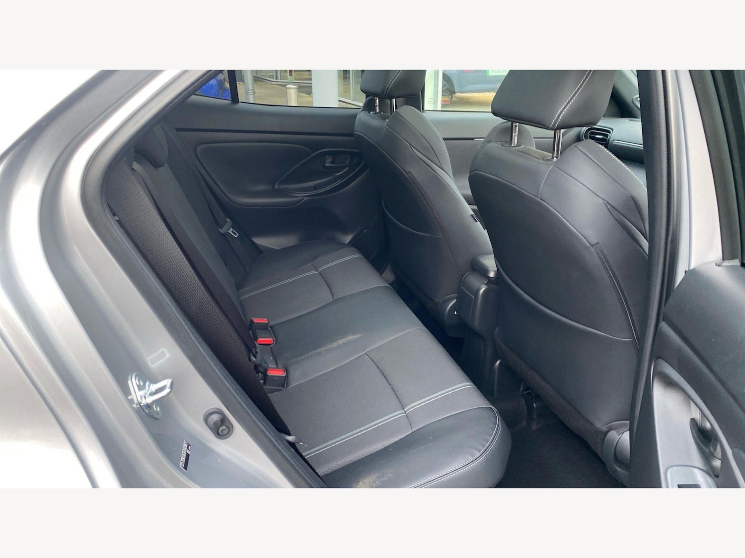 Used Toyota Yaris Cross 2024 for sale - 77940523: Photo 14