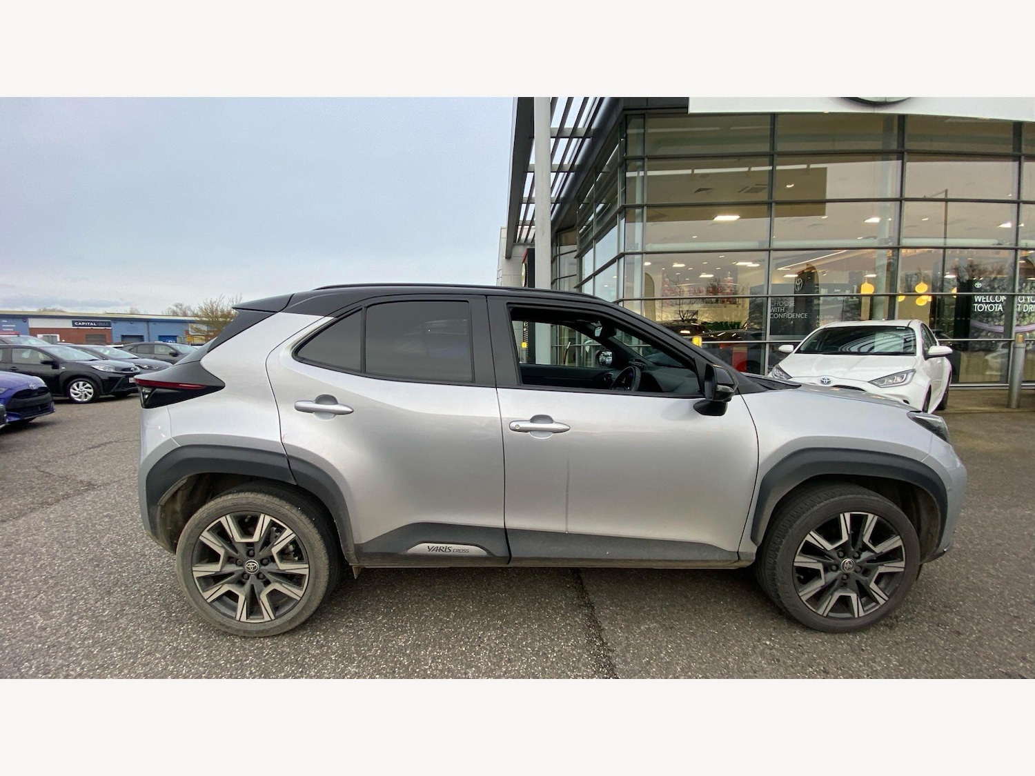 Used Toyota Yaris Cross 2024 for sale - 77940523: Photo 18