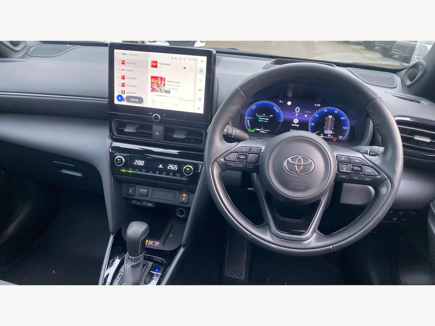 Used Toyota Yaris Cross 2024 for sale - 77940523: Photo 7