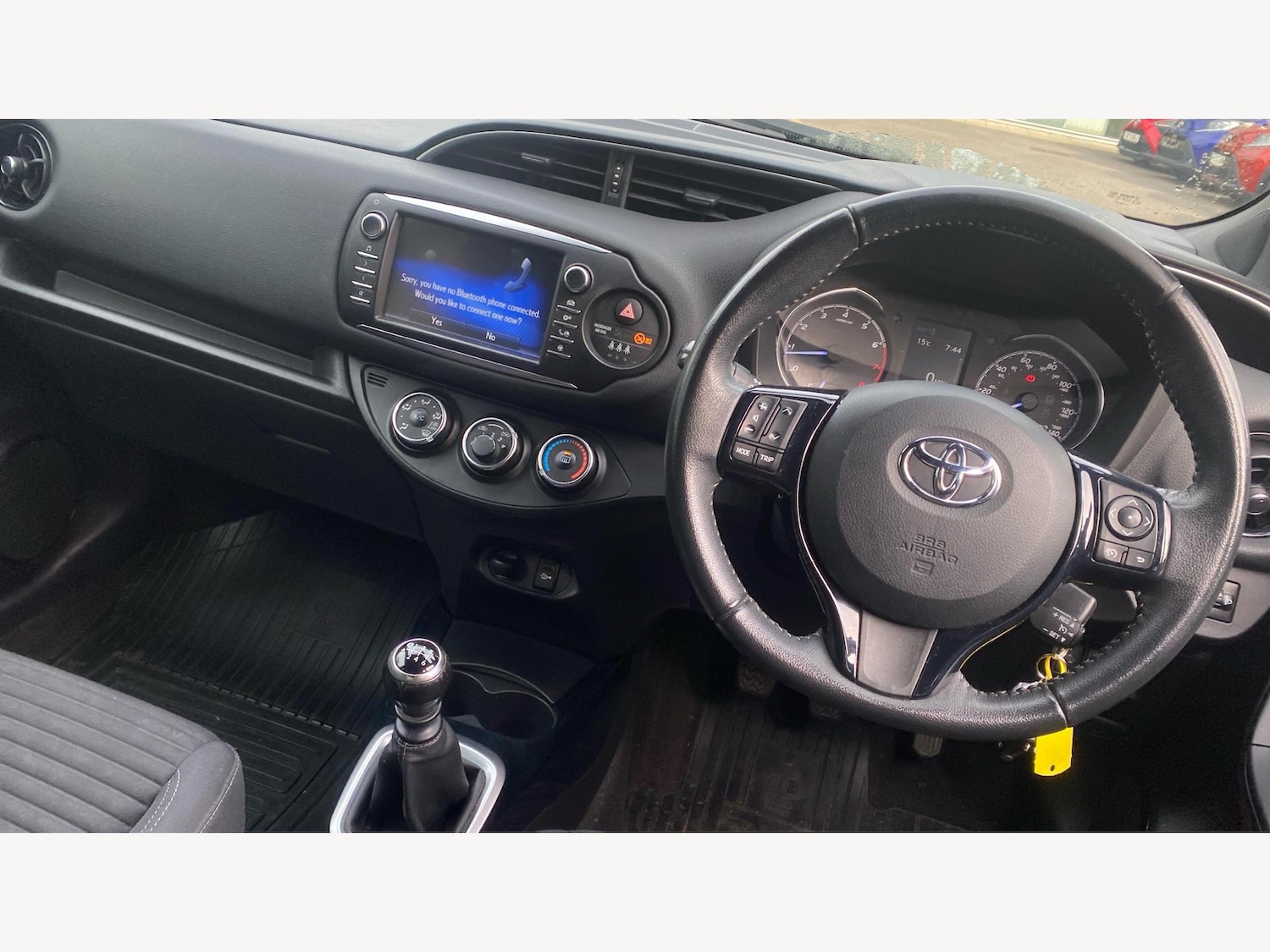Used Toyota Yaris 2017 for sale - 76060654: Photo 7