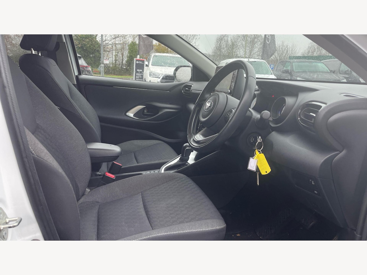 Used Toyota Yaris for sale - 77191109: Photo 13