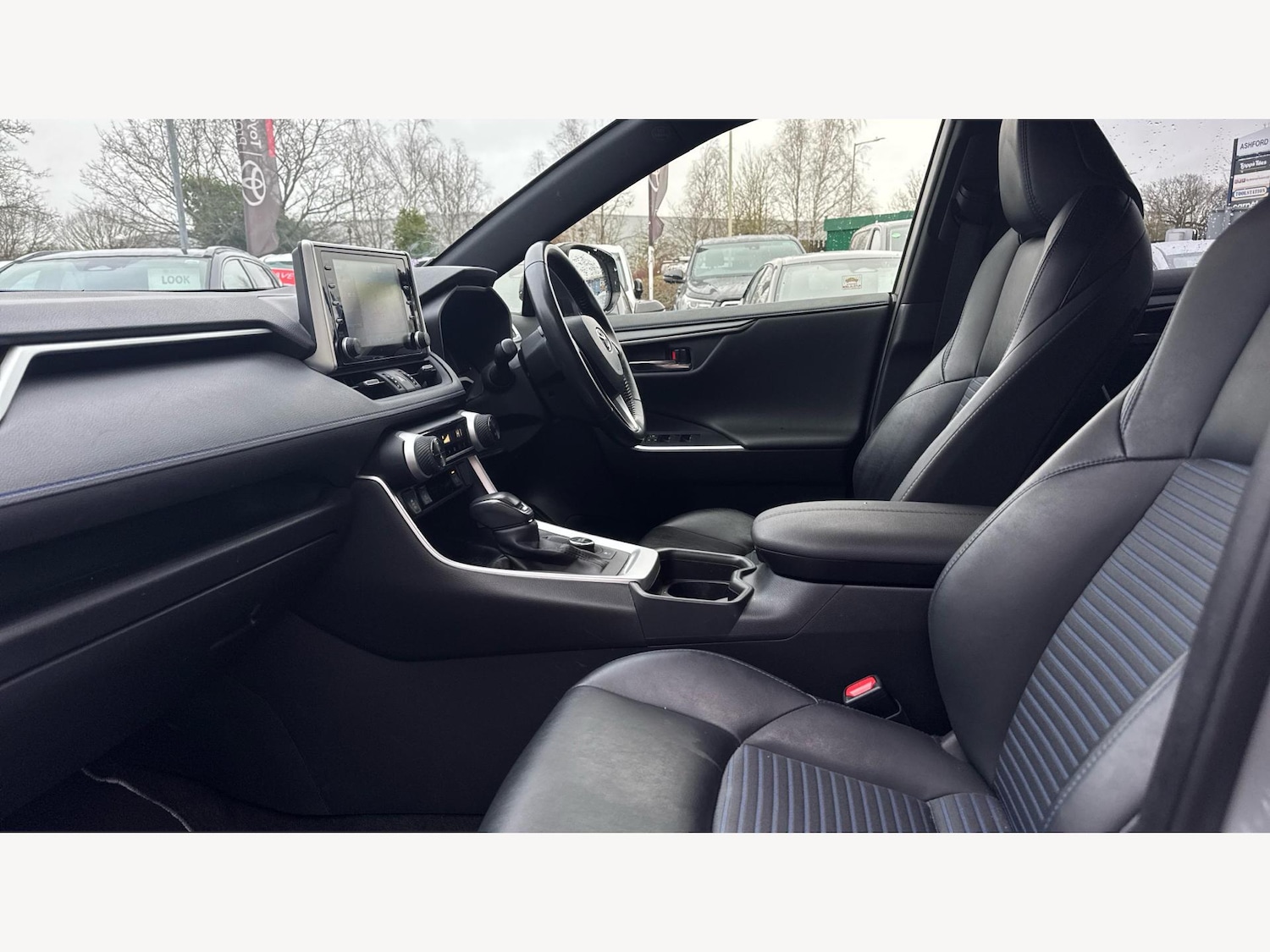 Used Toyota RAV4 2021 for sale - 77724165: Photo 12