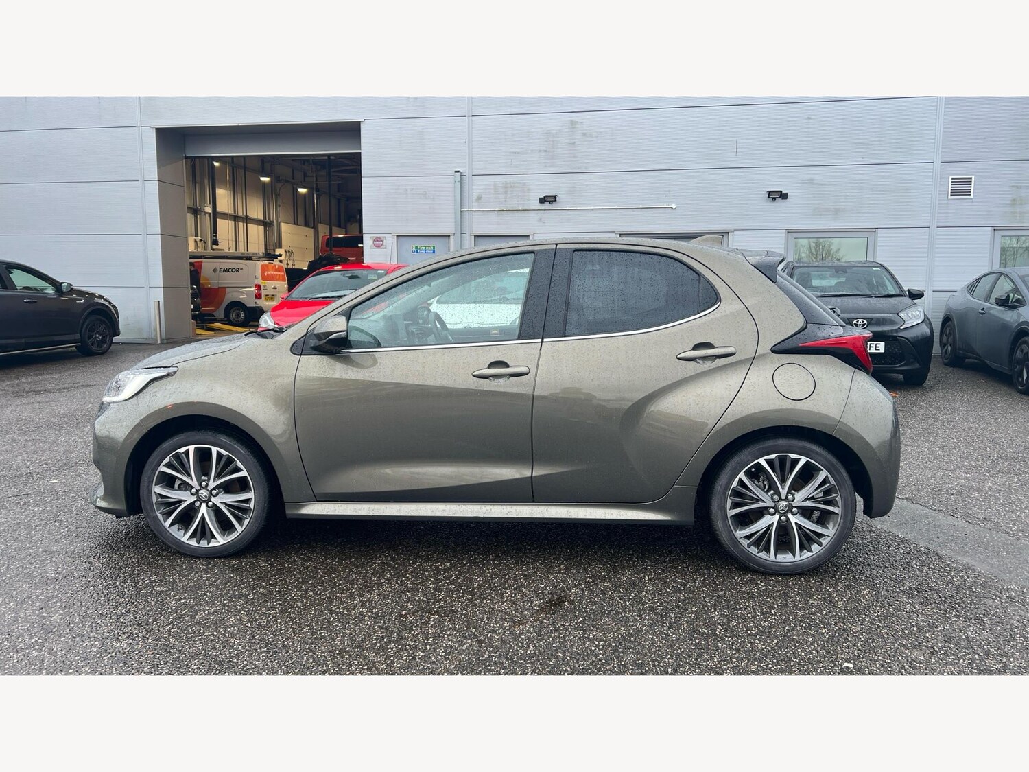 Used Toyota Yaris for sale - 77883560: Photo 19