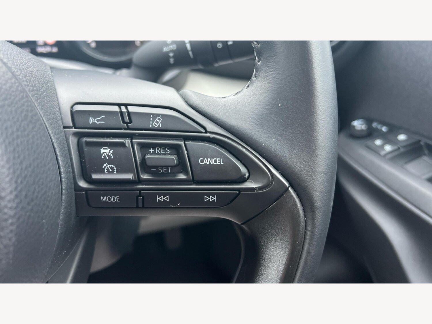 Used Toyota Yaris for sale - 77883560: Photo 28