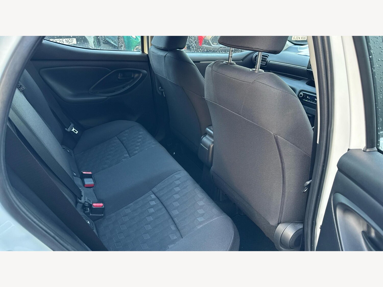 Used Toyota Yaris 2024 for sale - 76899354: Photo 14