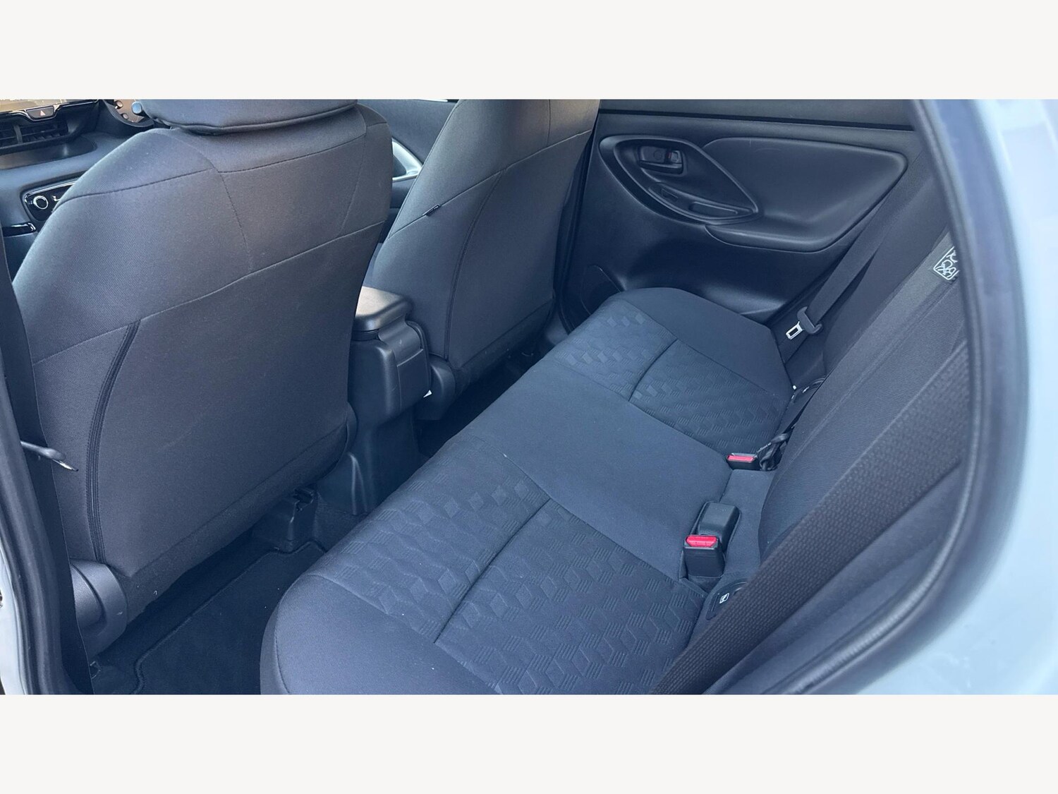 Used Toyota Yaris 2024 for sale - 76899354: Photo 15