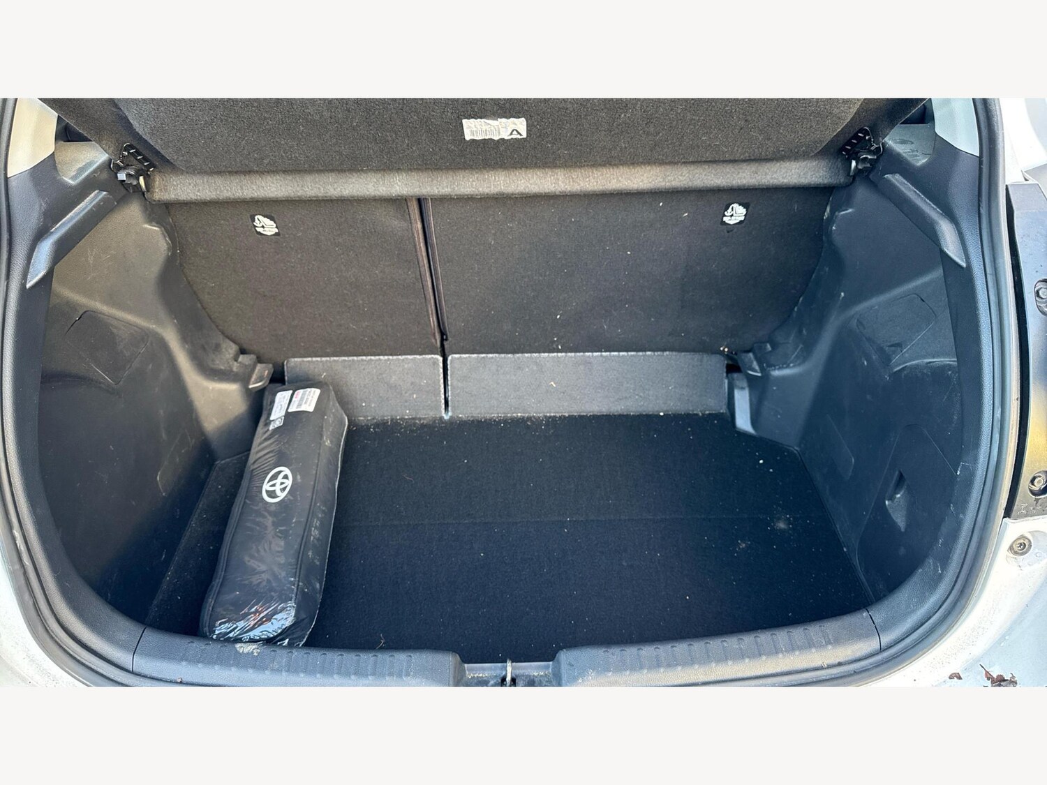 Used Toyota Yaris 2024 for sale - 76899354: Photo 16