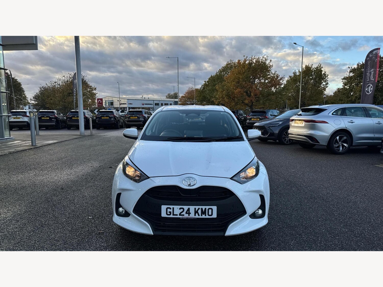 Used Toyota Yaris 2024 for sale - 76899354: Photo 17