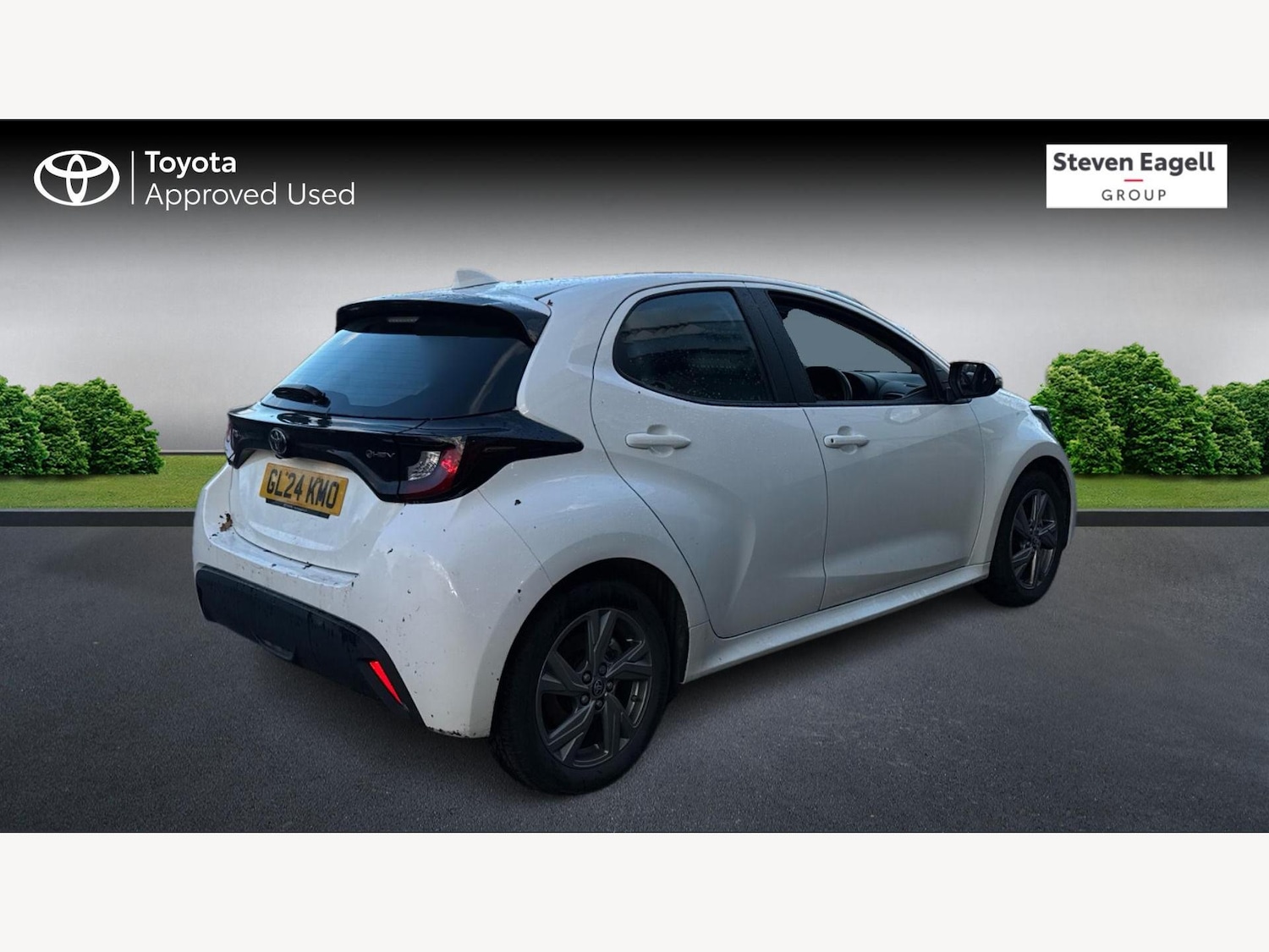 Used Toyota Yaris 2024 for sale - 76899354: Photo 2