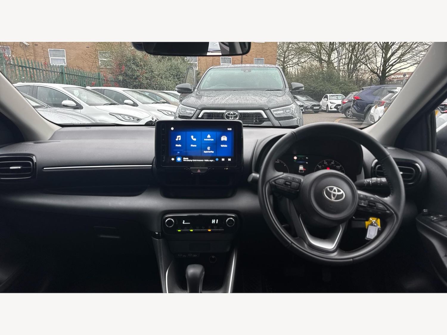 Used Toyota Yaris 2024 for sale - 77695981: Photo 7