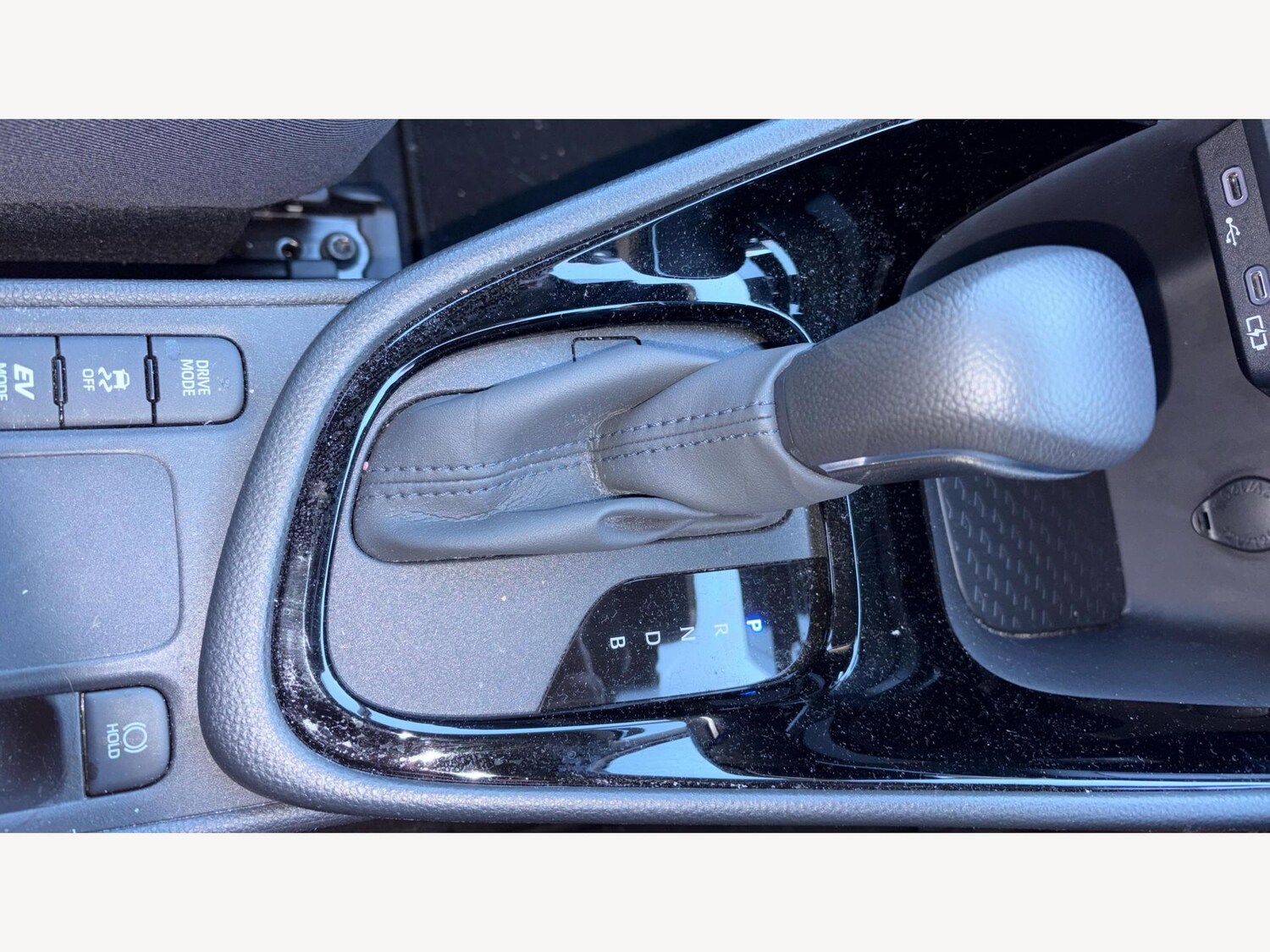 Used Toyota Yaris 2024 for sale - 77175079: Photo 23