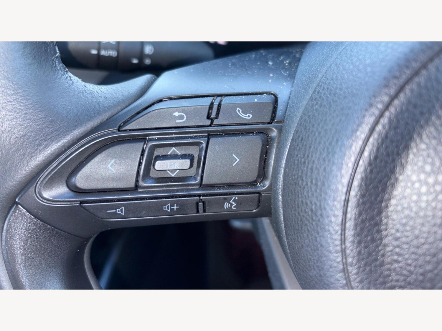 Used Toyota Yaris 2024 for sale - 77175079: Photo 24