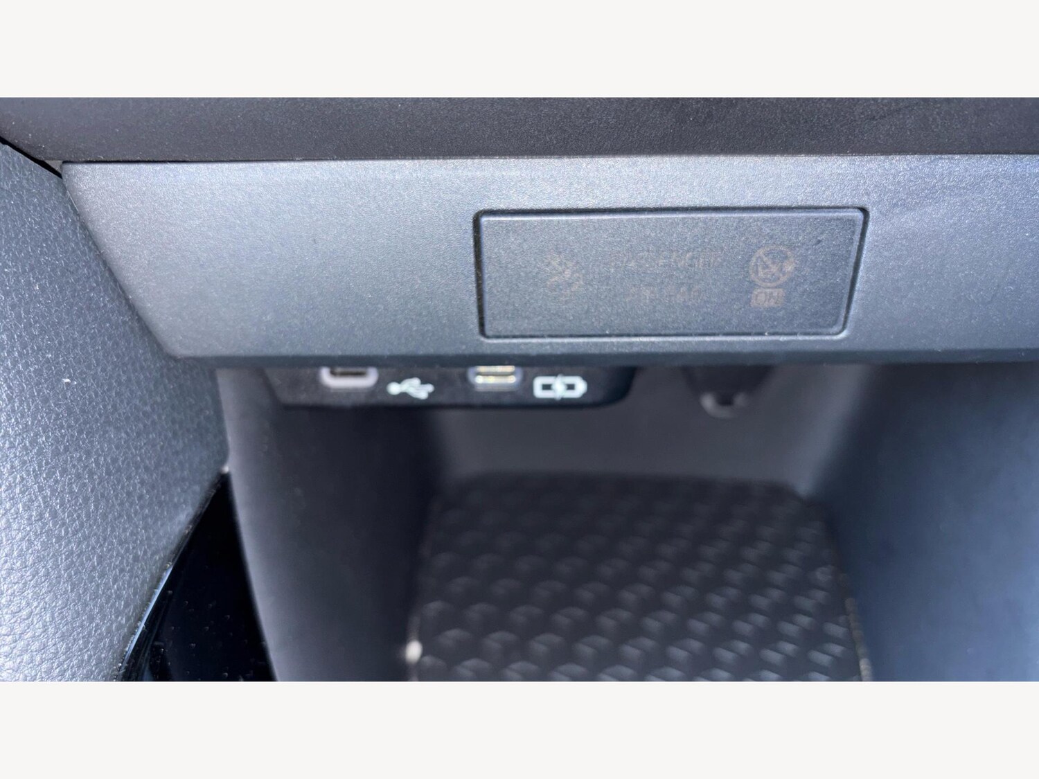 Used Toyota Yaris 2024 for sale - 77175079: Photo 29