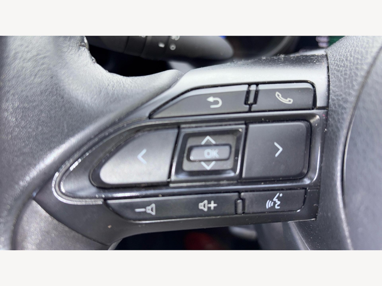 Used Toyota Yaris 2021 for sale - 77216075: Photo 26