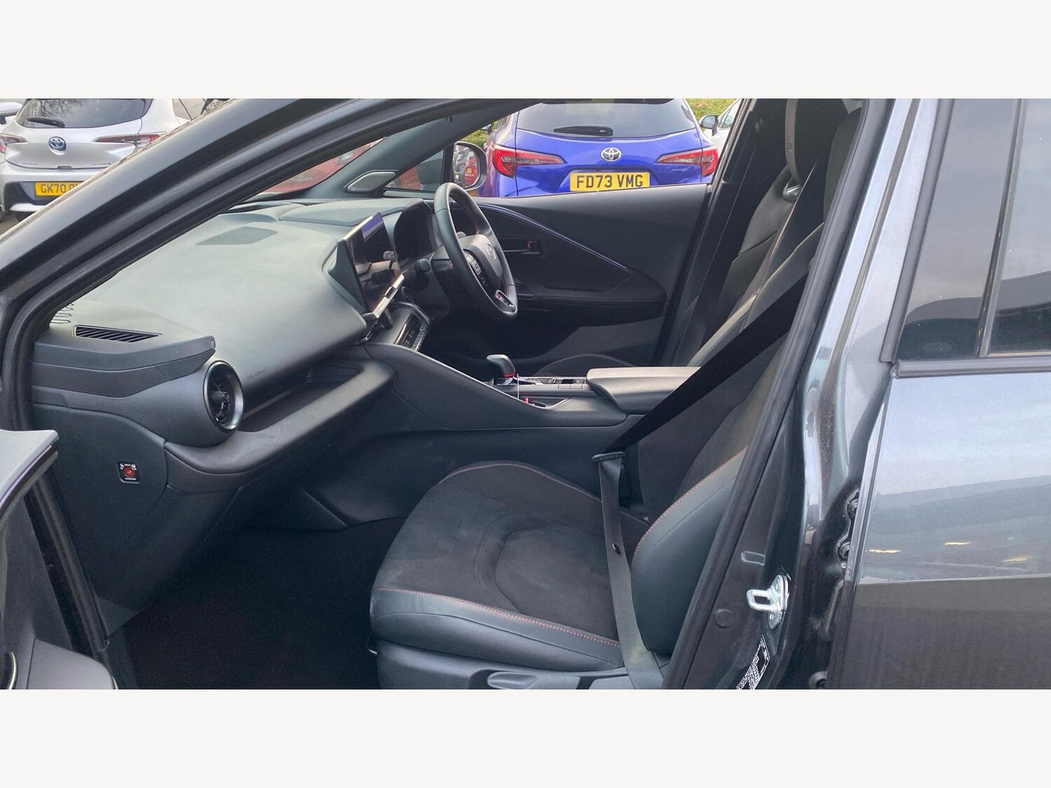 Used Toyota C-HR 2024 for sale - 77230246: Photo 12