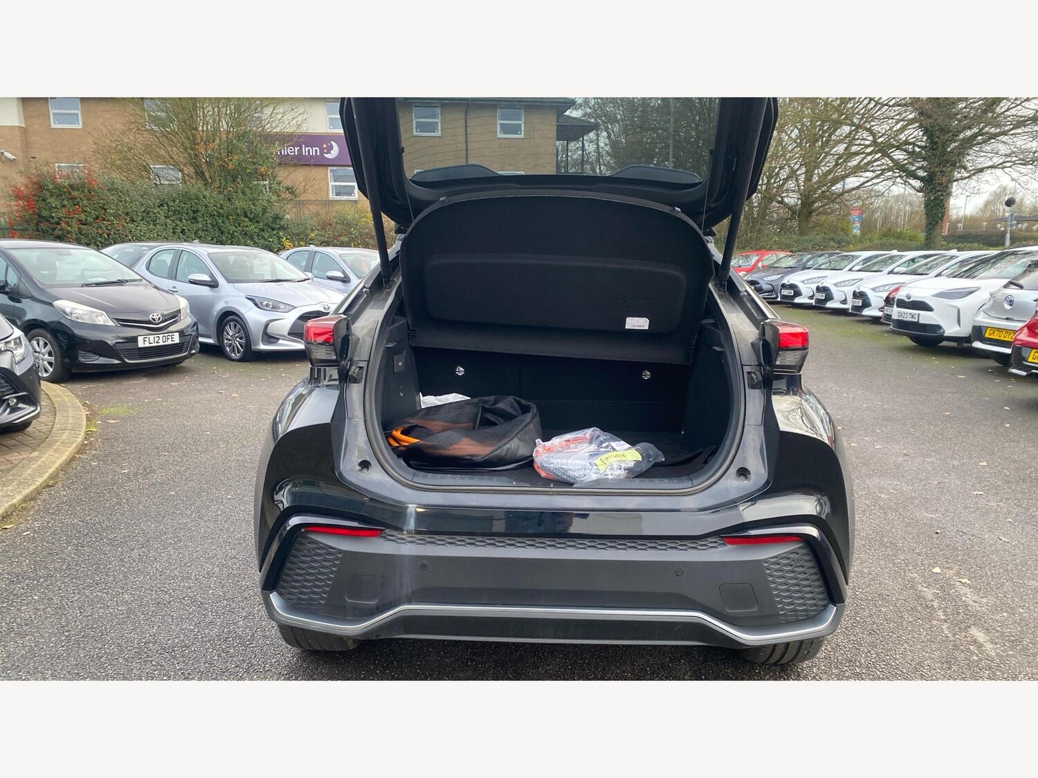 Used Toyota C-HR 2024 for sale - 77230246: Photo 16