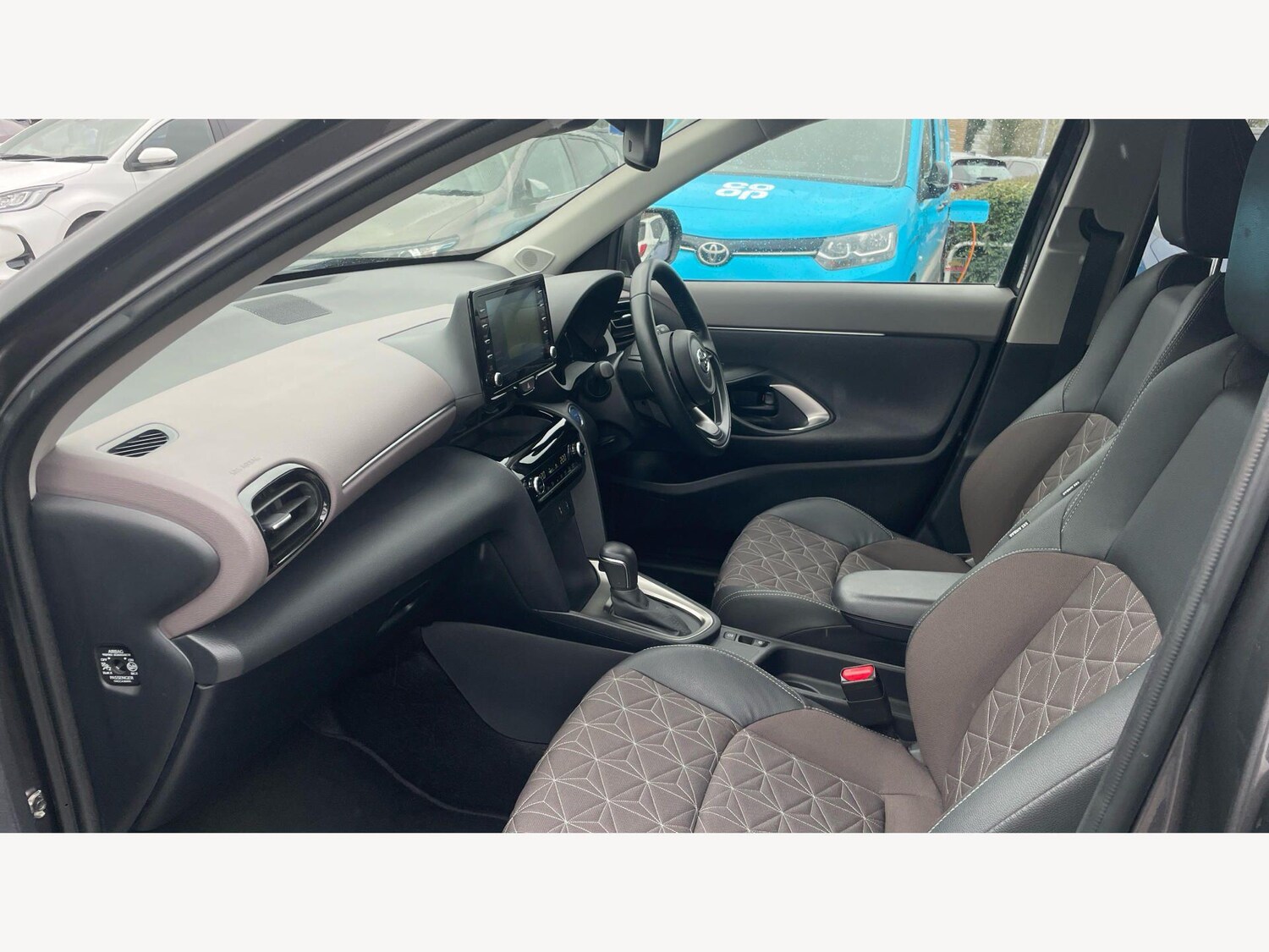 Used Toyota Yaris Cross for sale - 77723062: Photo 12