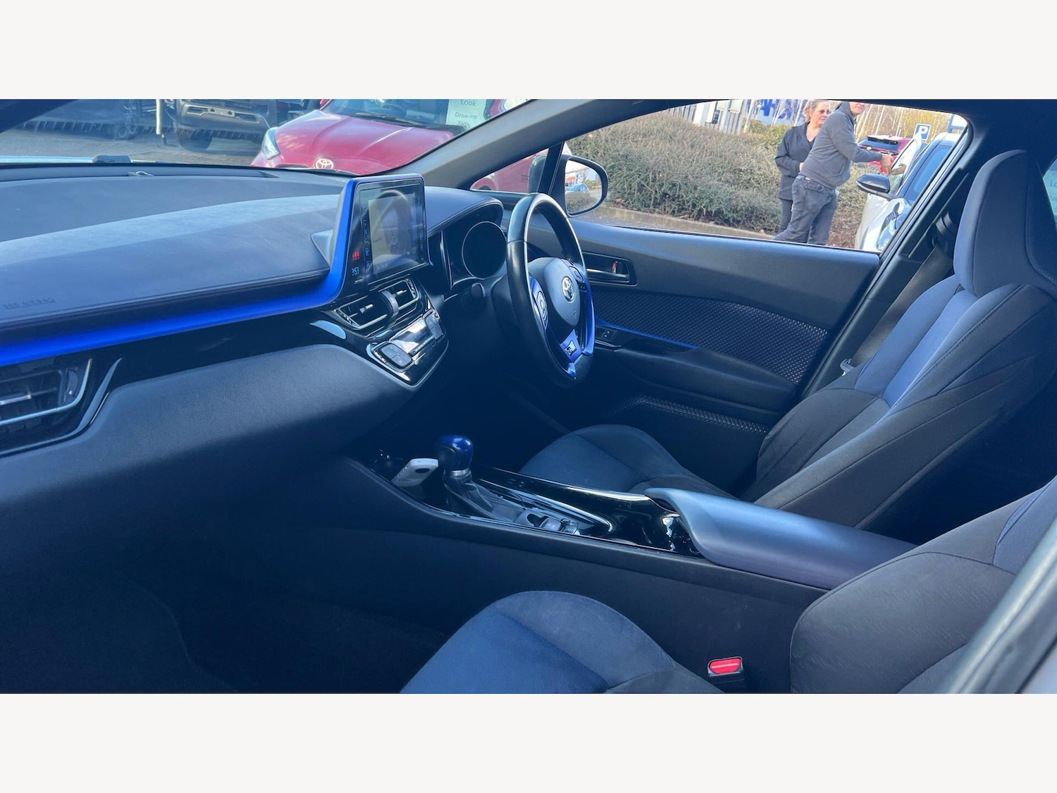 Used Toyota C-HR for sale - 77683711: Photo 12