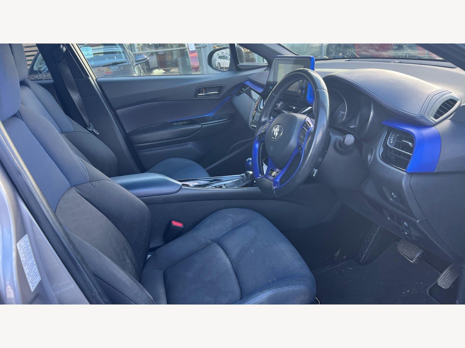 Used Toyota C-HR for sale - 77683711: Photo 13