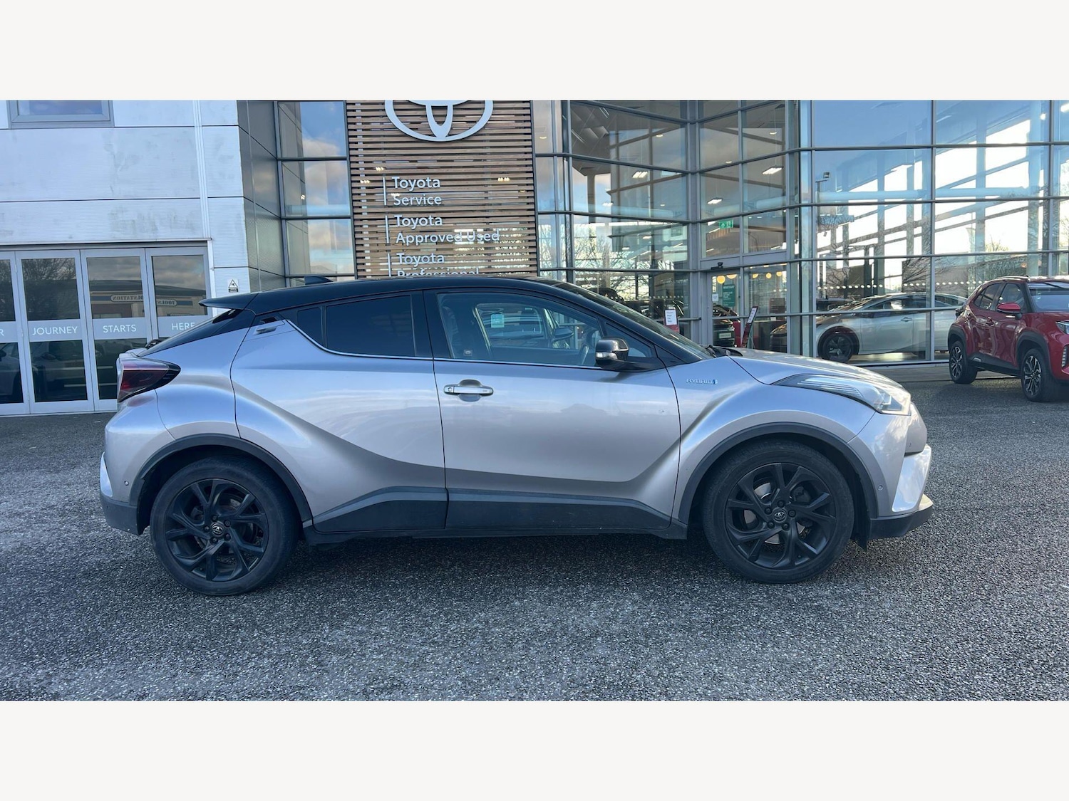 Used Toyota C-HR for sale - 77683711: Photo 18
