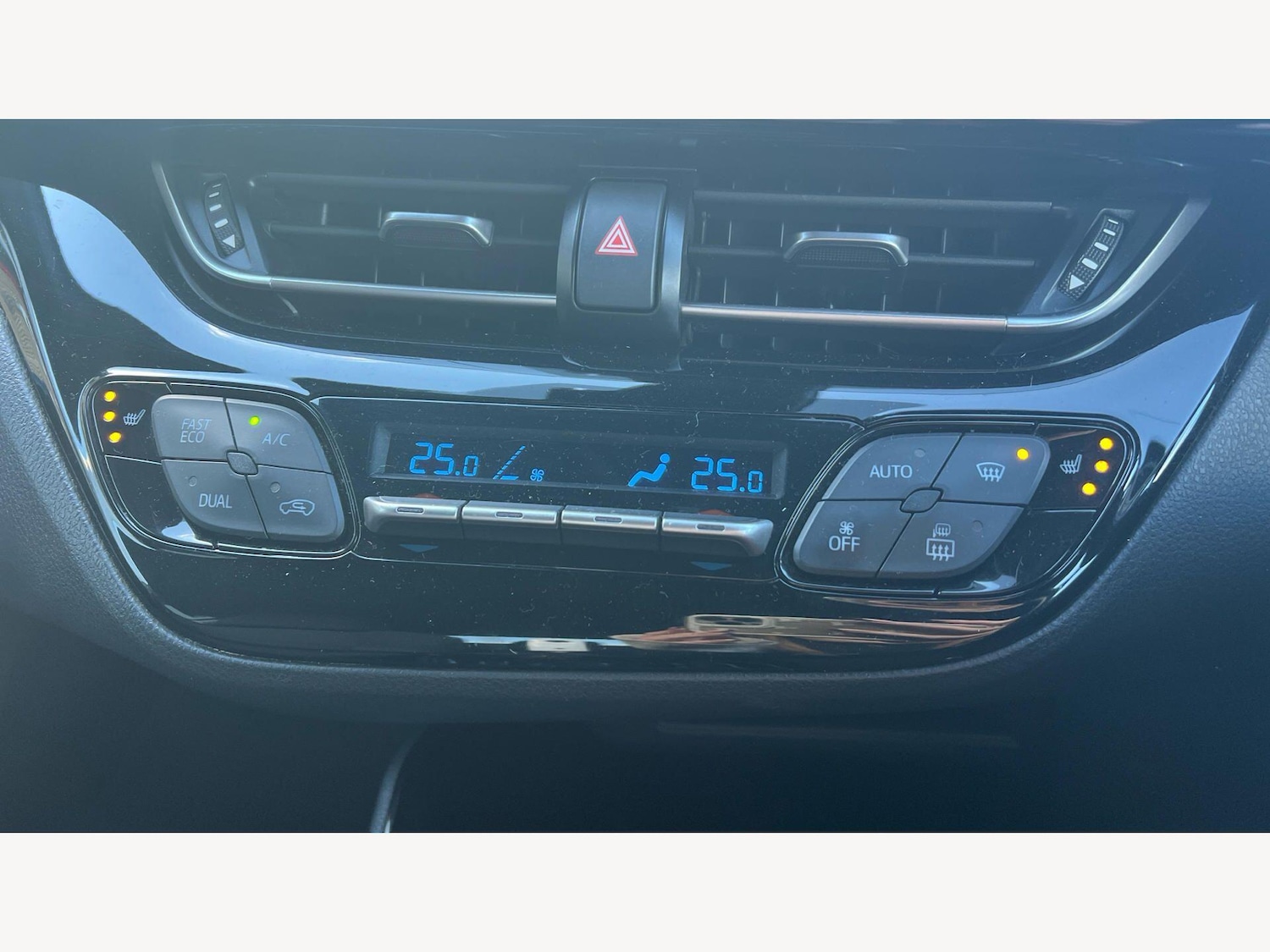 Used Toyota C-HR for sale - 77683711: Photo 22