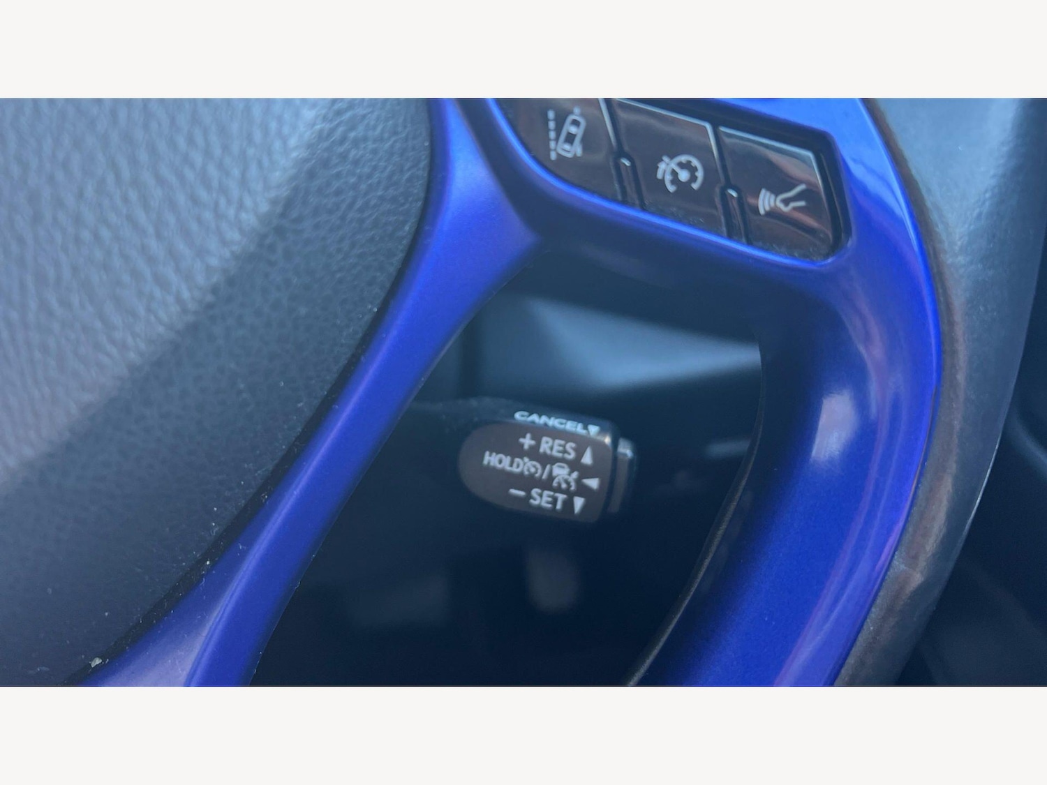 Used Toyota C-HR for sale - 77683711: Photo 24