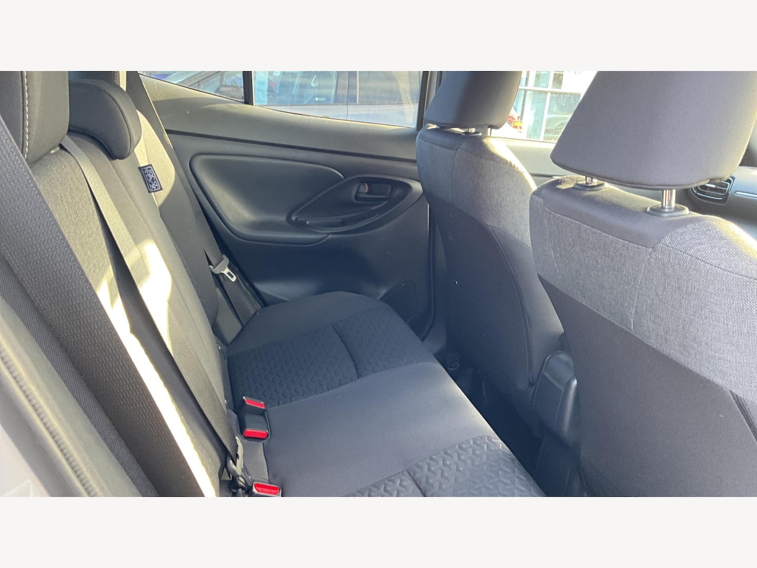 Used Toyota Yaris Cross 2022 for sale - 77073927: Photo 14