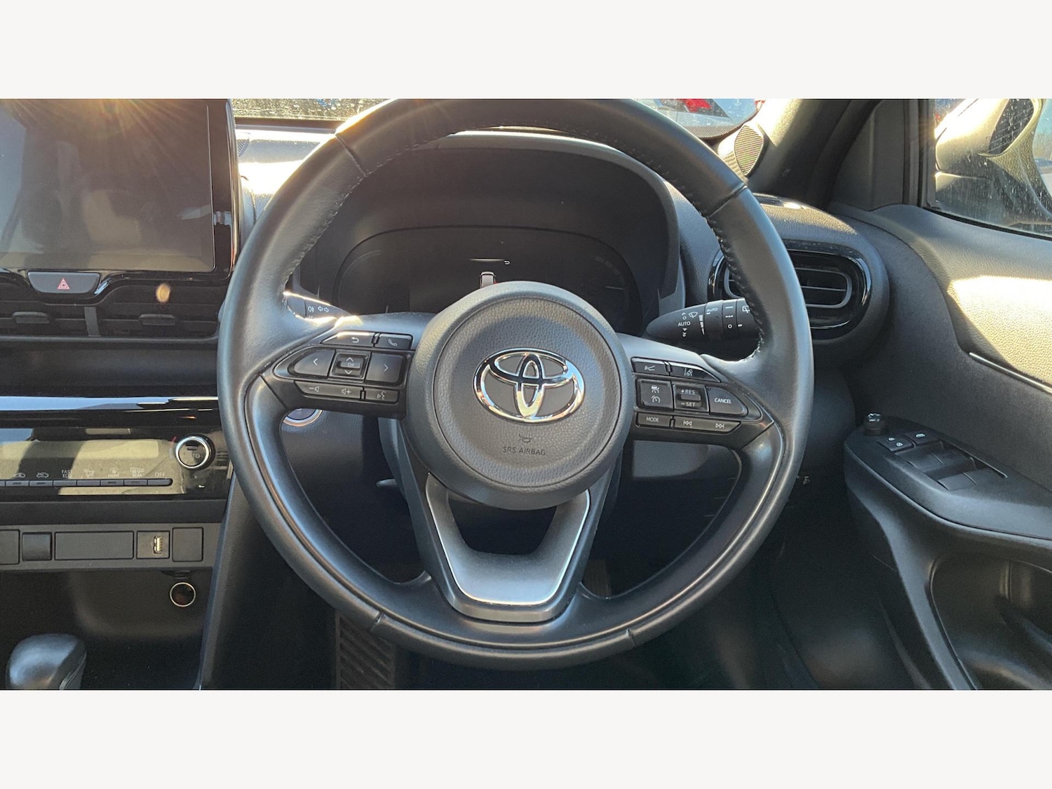 Used Toyota Yaris Cross 2022 for sale - 77073927: Photo 8