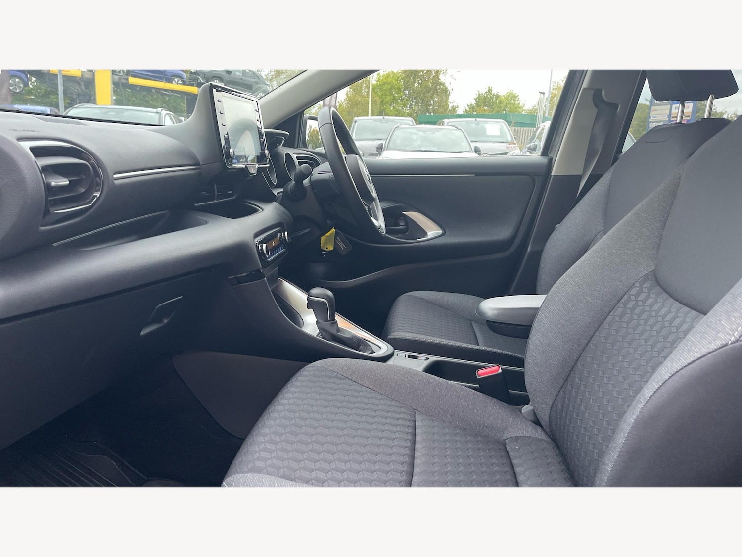 Used Toyota Yaris 2023 for sale - 77646329: Photo 12