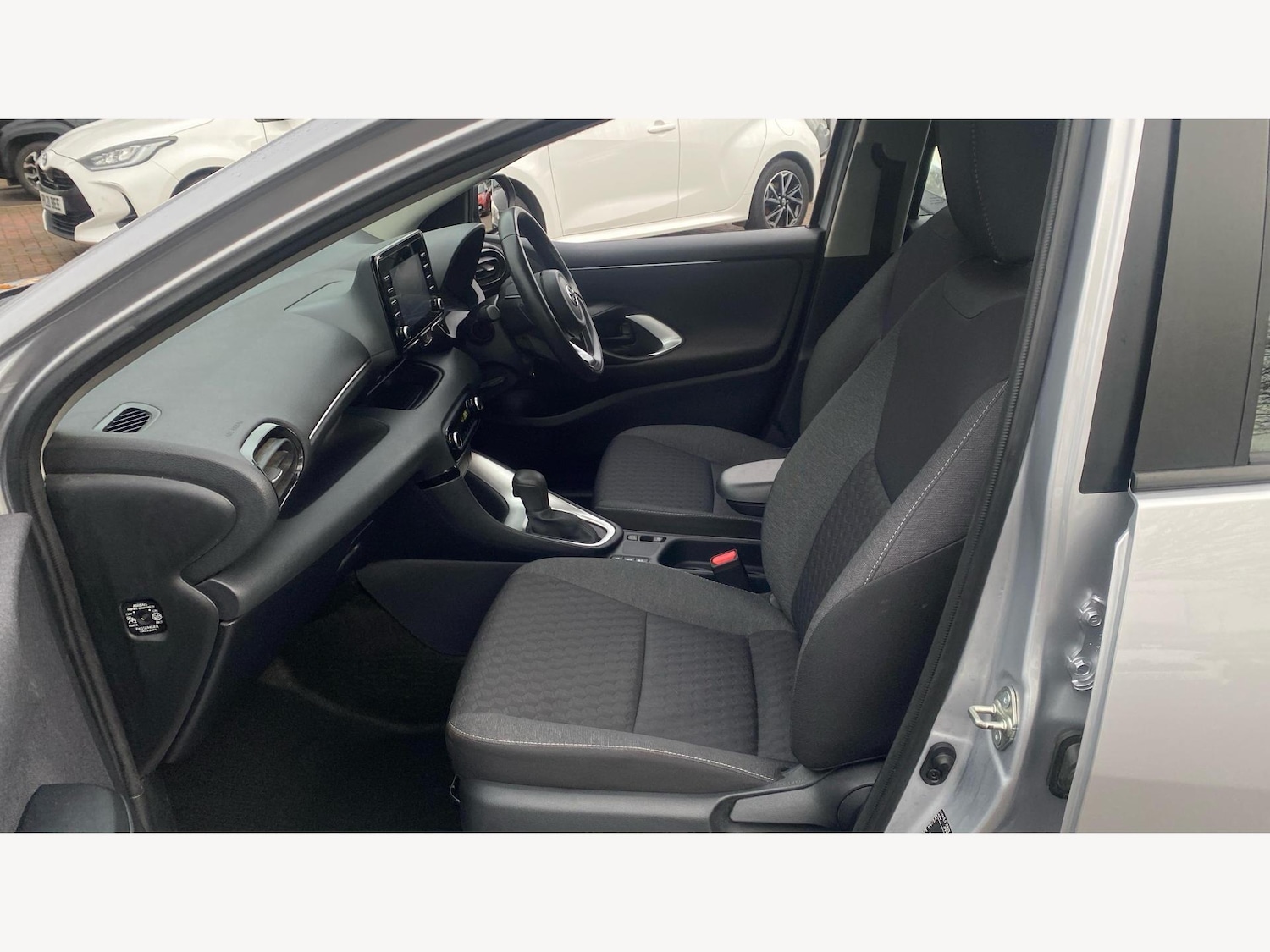 Used Toyota Yaris 2023 for sale - 77190366: Photo 12